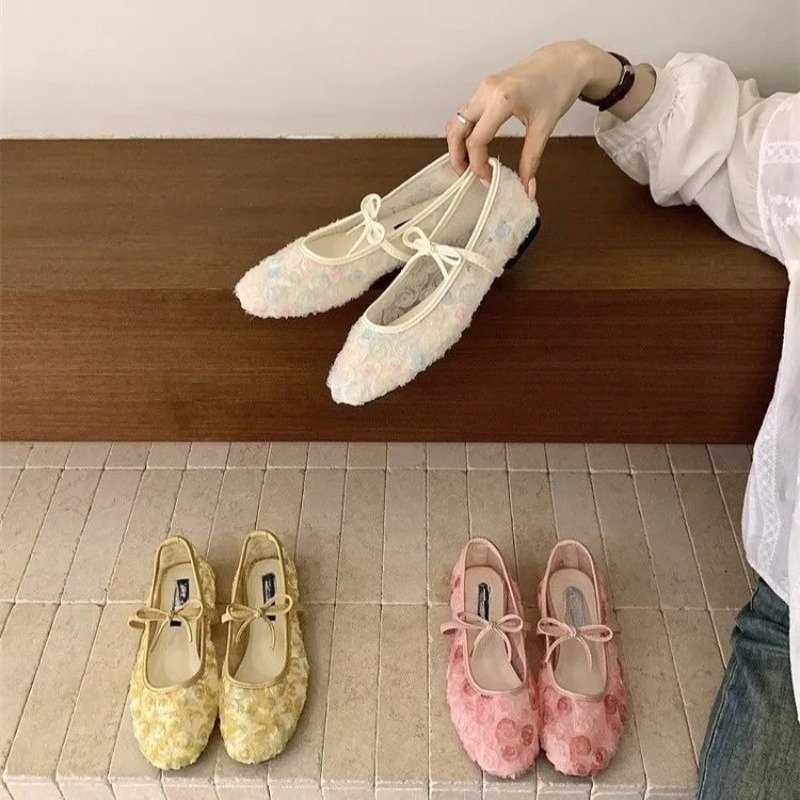 Nuove Scarpe Mary Jane in Rete - Boots recensione e prezzo